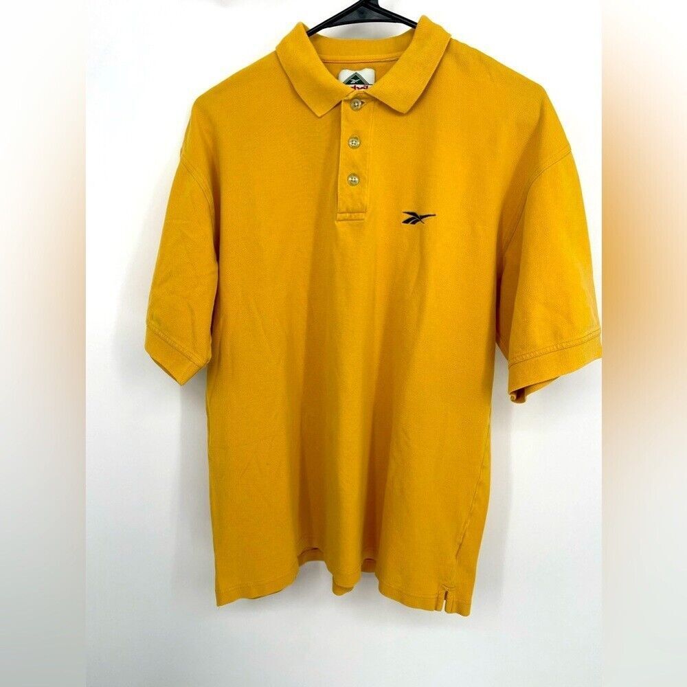Reebok polo medium short sleeve shirt